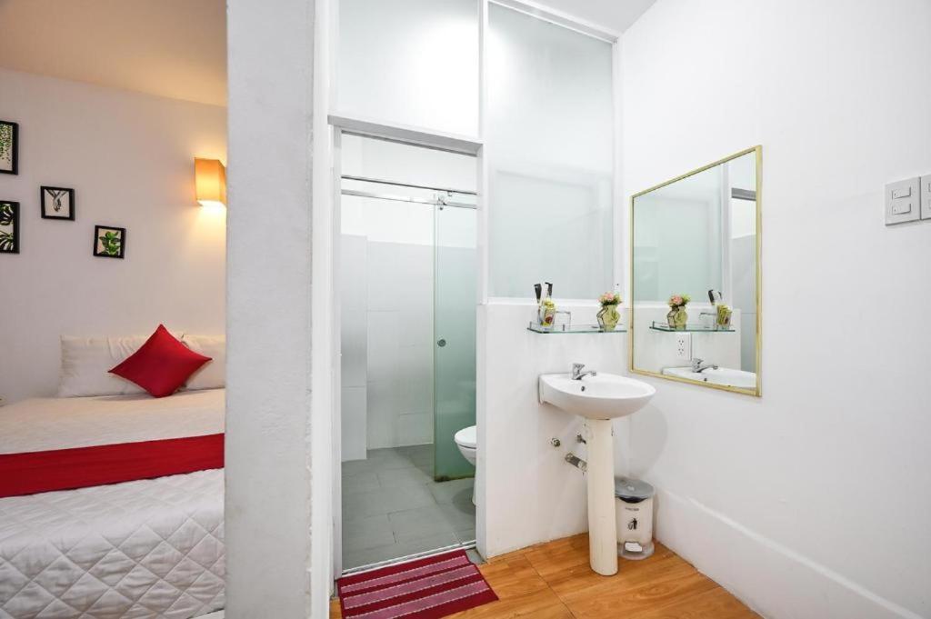 Phu Gia Bui Vien Hotel Ho Chi Minh City Exterior photo