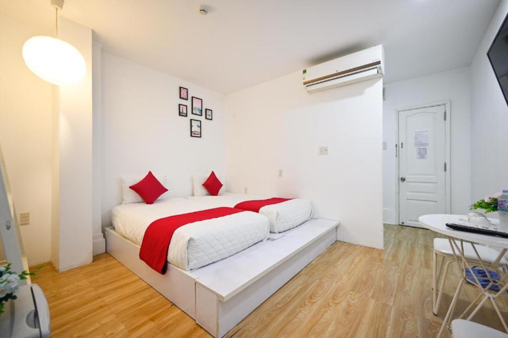 Phu Gia Bui Vien Hotel Ho Chi Minh City Exterior photo